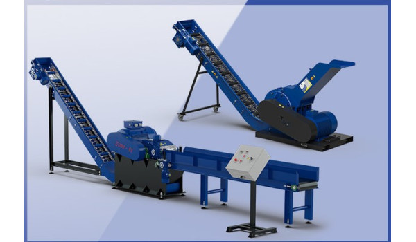 Drum-type wood chippers